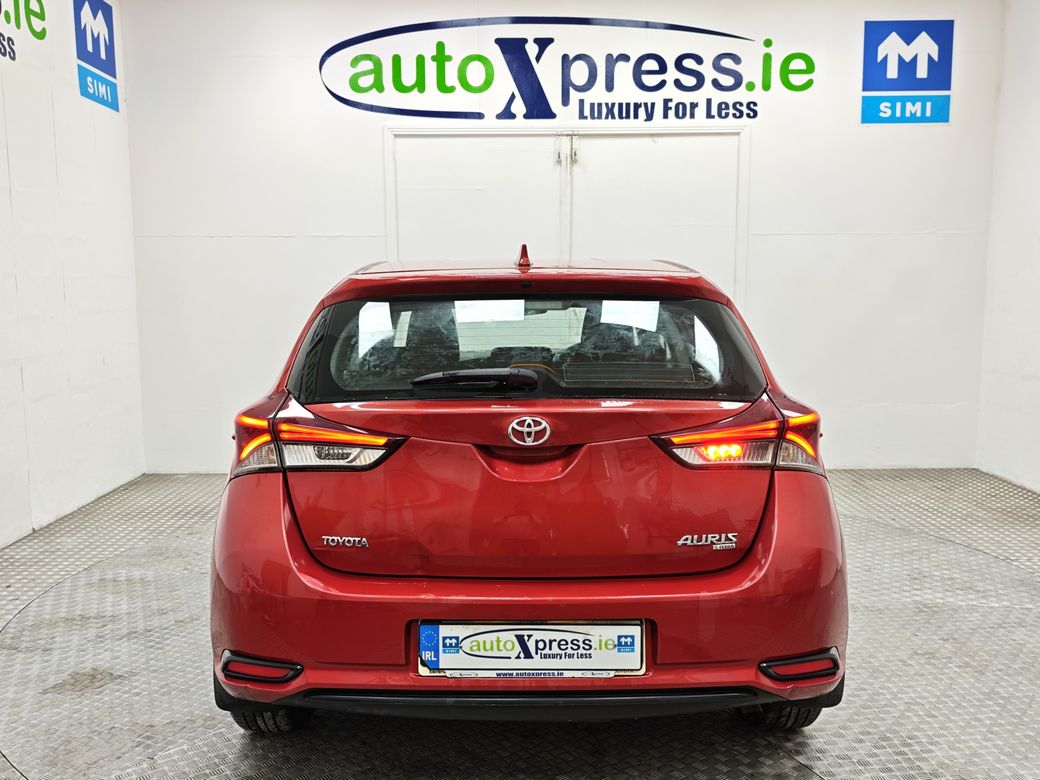 2016 Toyota Auris
