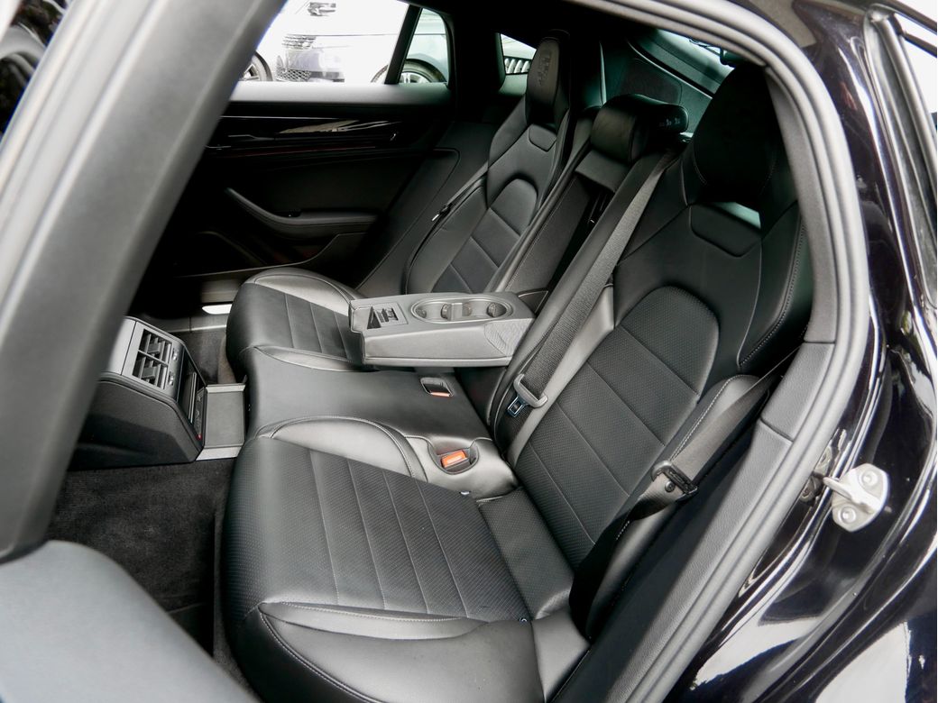 2025 Porsche Panamera