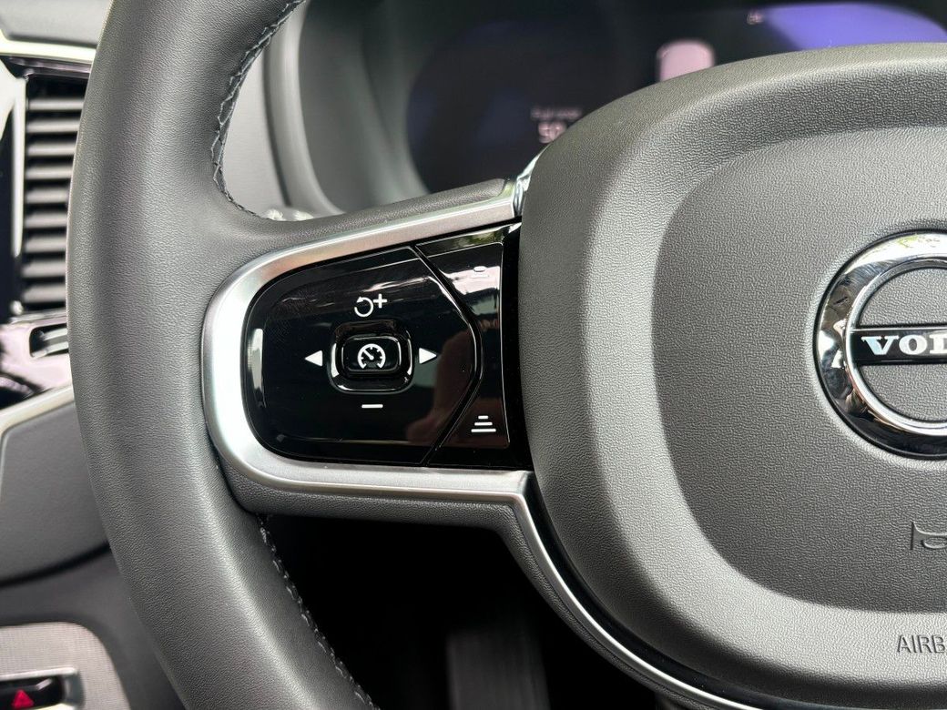 2023 Volvo XC90