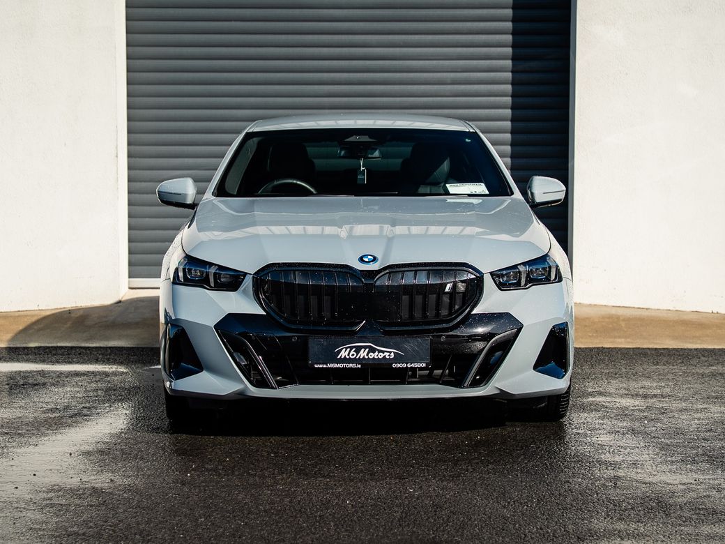 2025 BMW i5