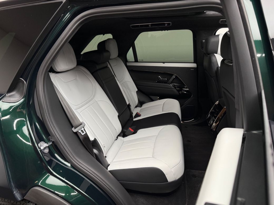 2026 Land Rover Range Rover Sport