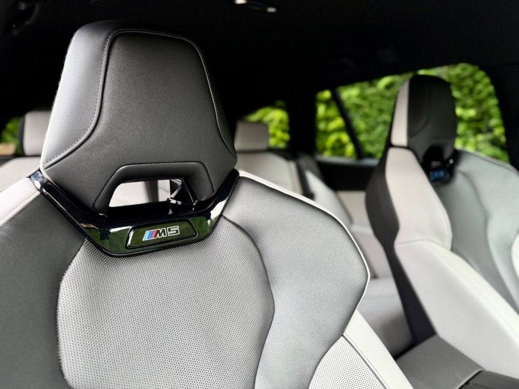 2025 BMW M5