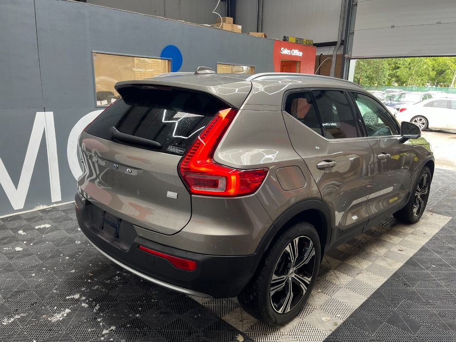2021 Volvo XC40