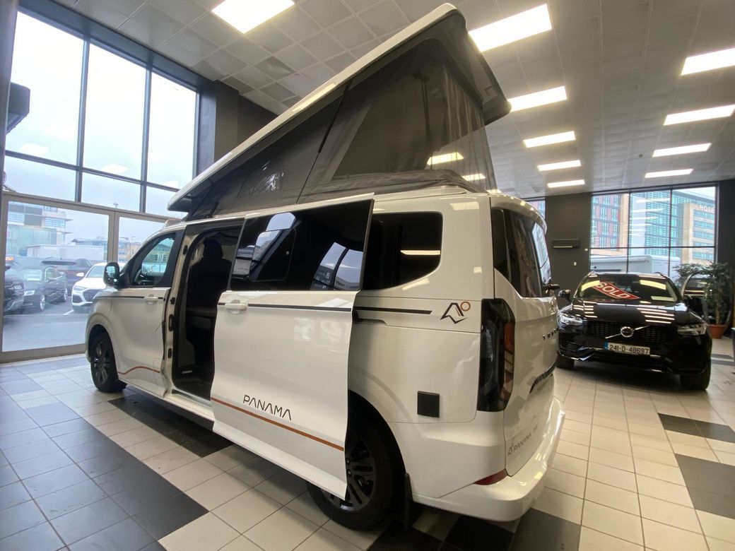 2025 Ford Tourneo Custom