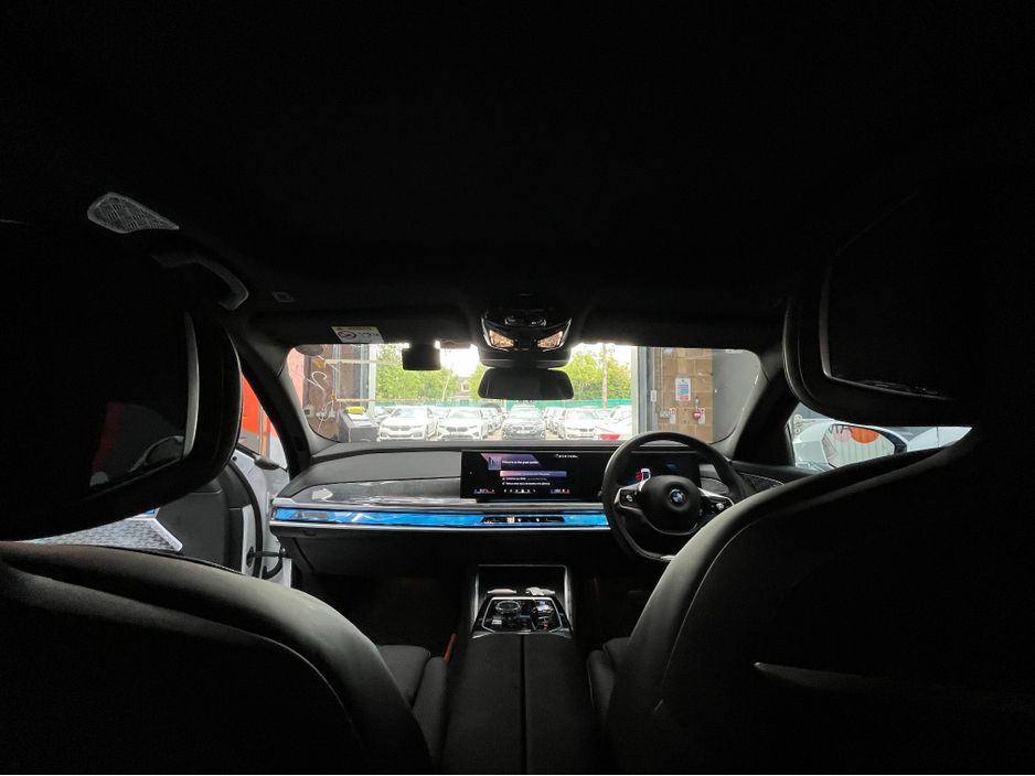 2024 BMW i7