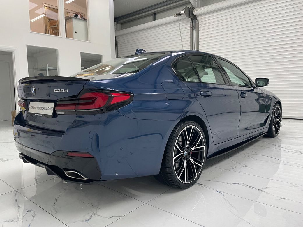 2022 BMW 5 Series