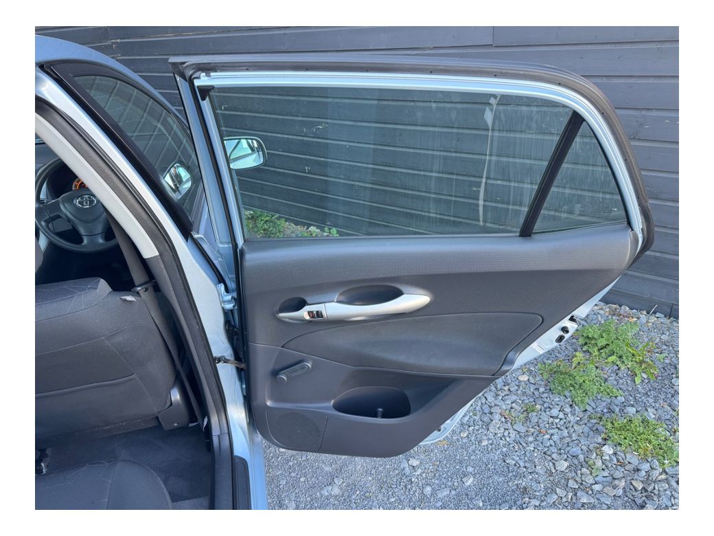 2008 Toyota Auris