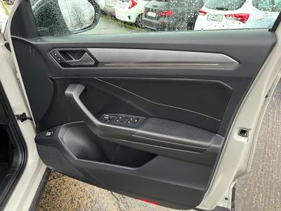 2023 Volkswagen T-Roc