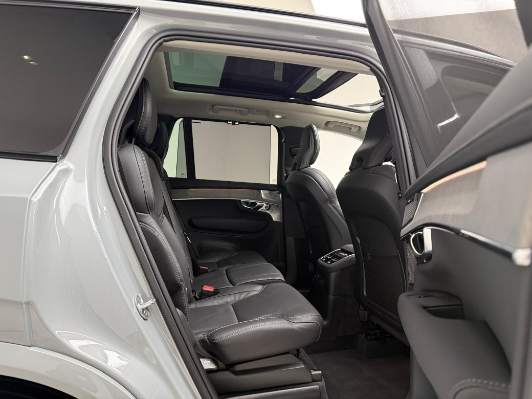 2025 Volvo XC90