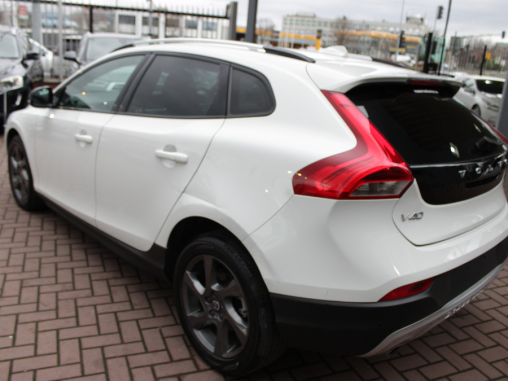 2016 Volvo V40 Cross Country