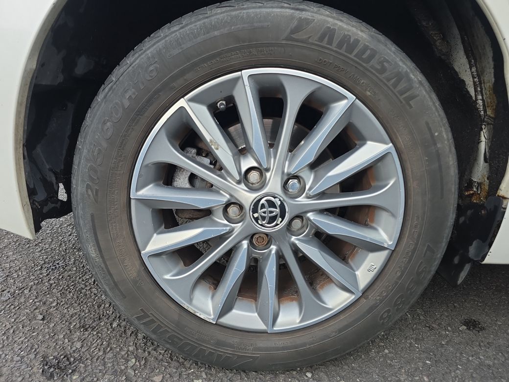 2016 Toyota Verso