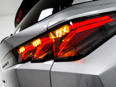2025 Peugeot 5008