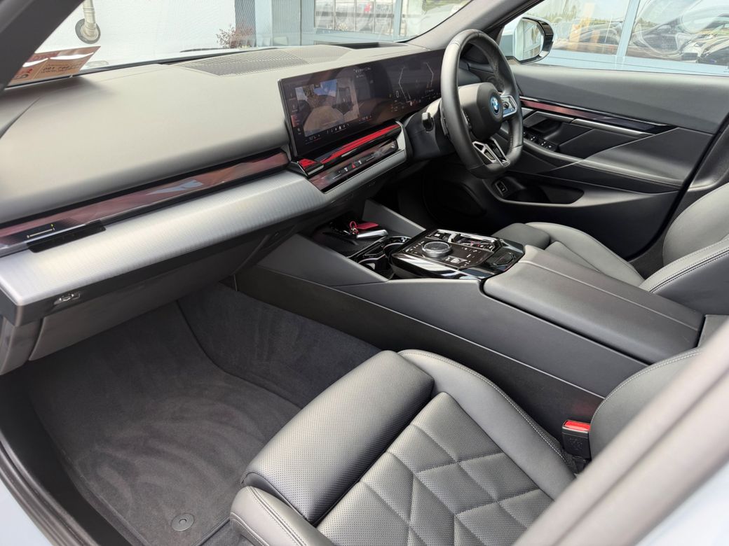 2024 BMW 5 Series