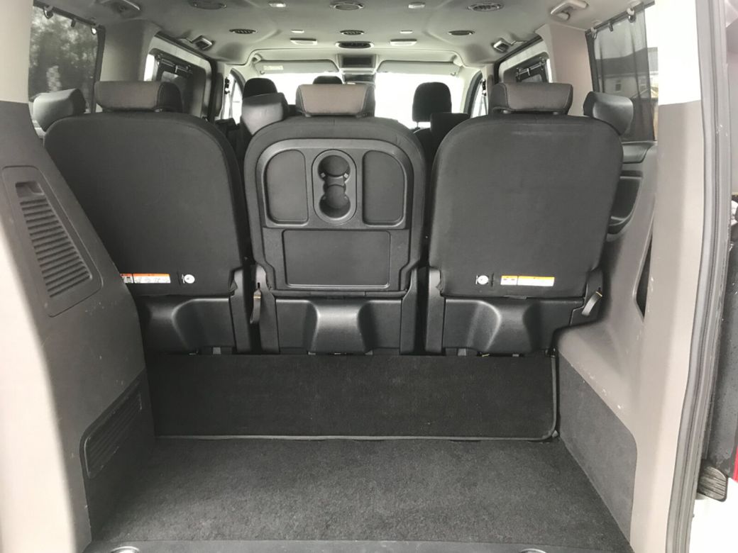 2022 Ford Tourneo