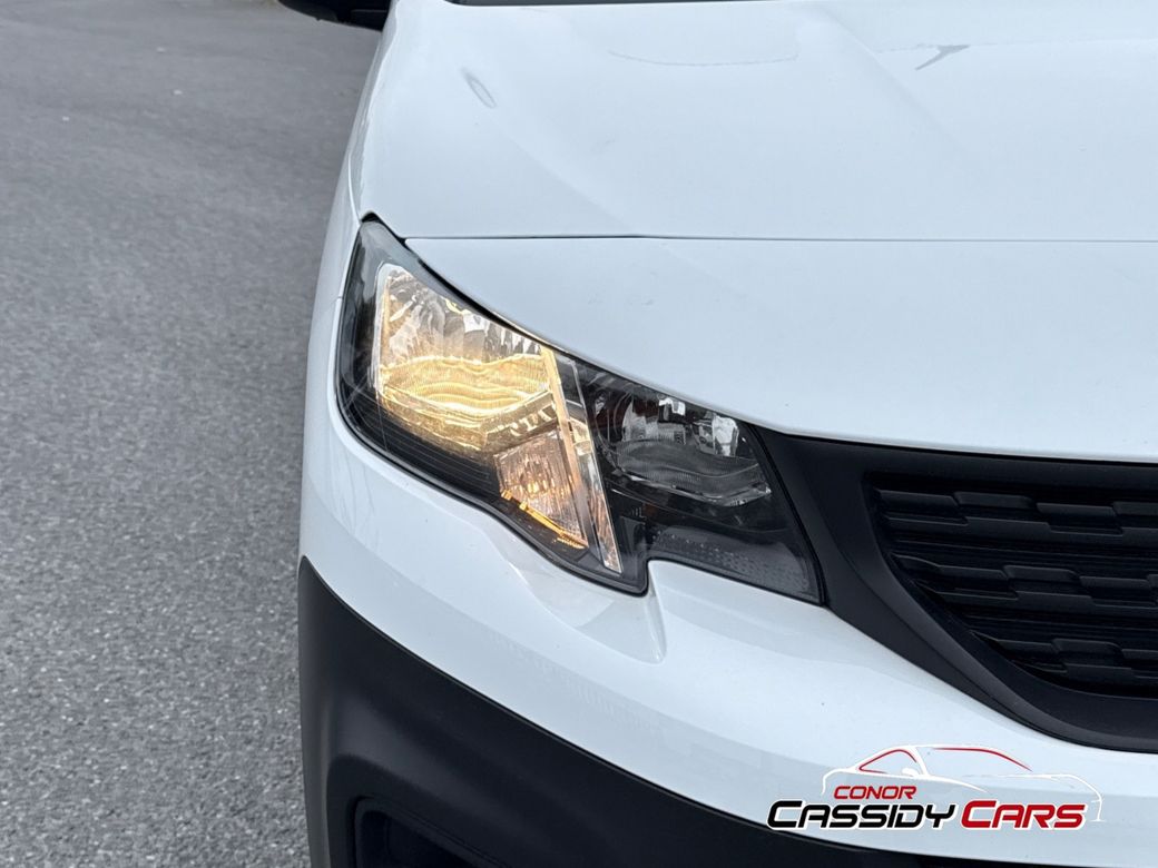 2023 Peugeot Partner