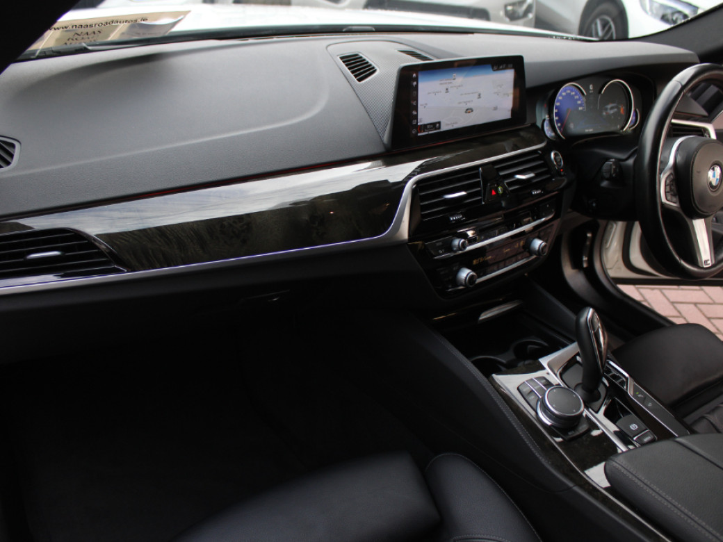 2017 BMW 523