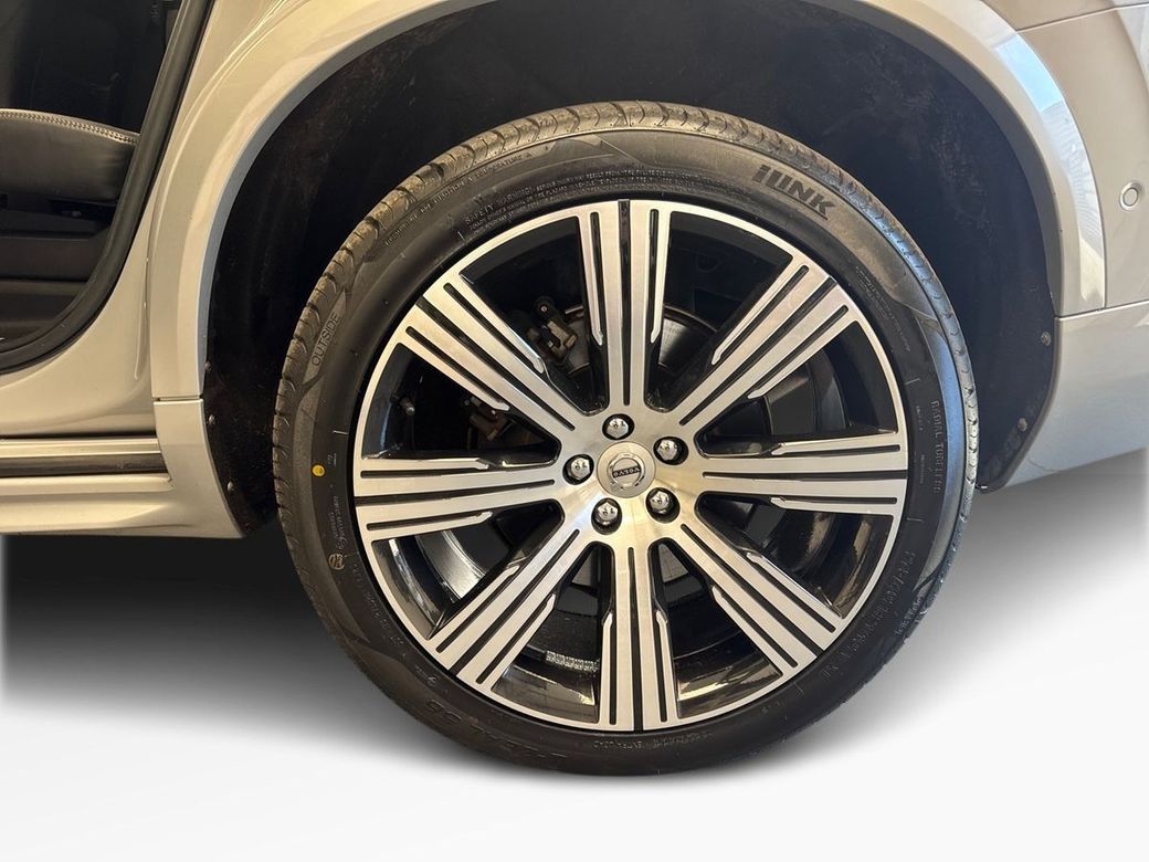 2023 Volvo XC90