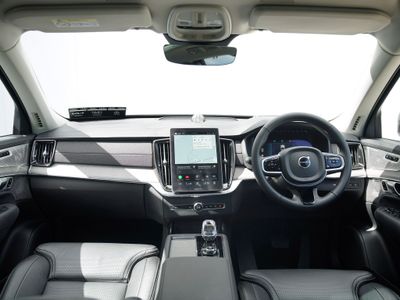 2025 Volvo XC90