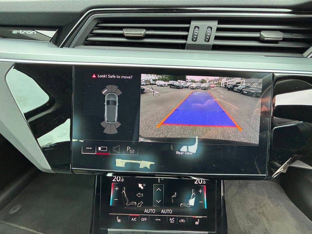 2022 Audi e-tron