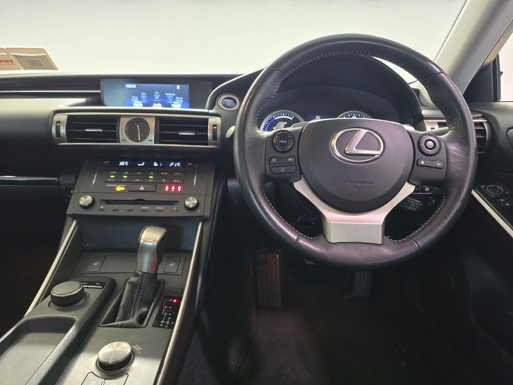 2014 Lexus IS 300h