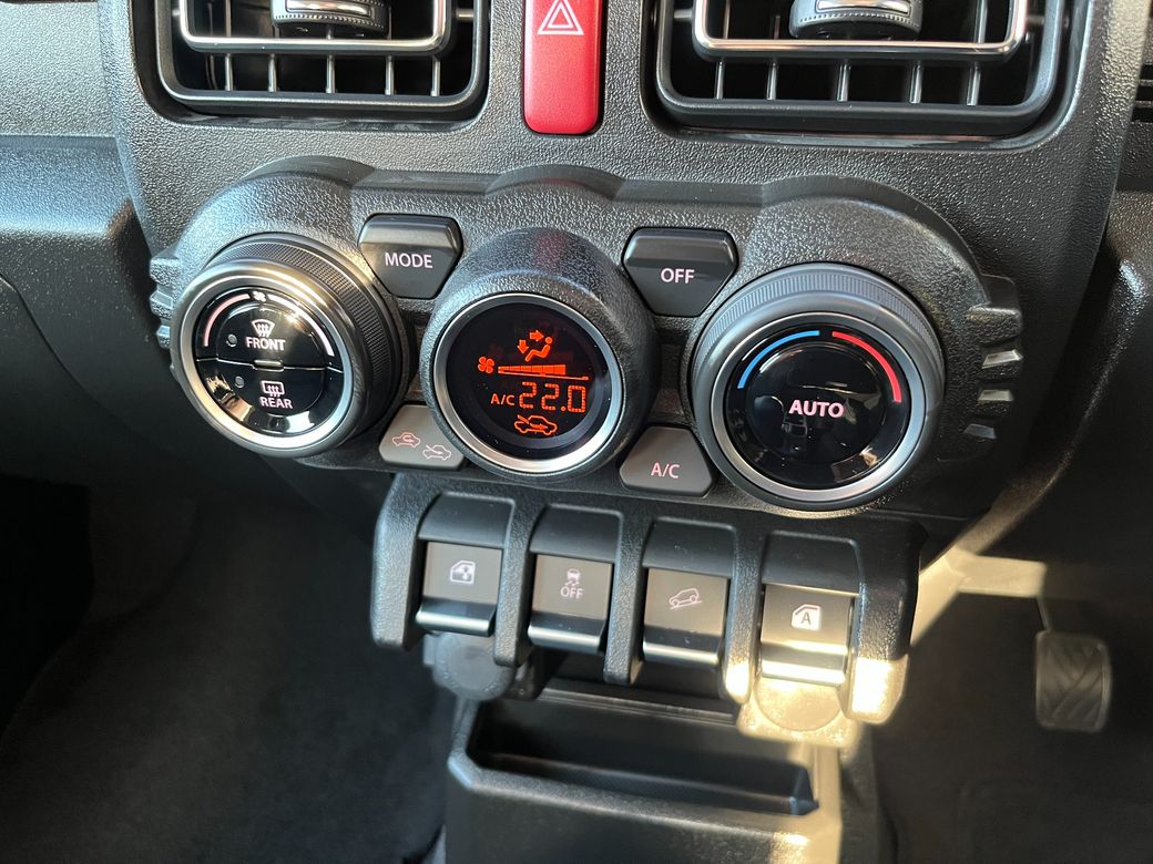 2025 Suzuki Jimny
