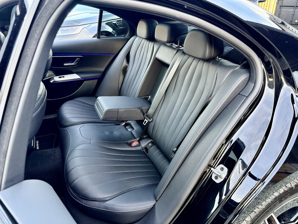 2025 Mercedes-Benz E 300