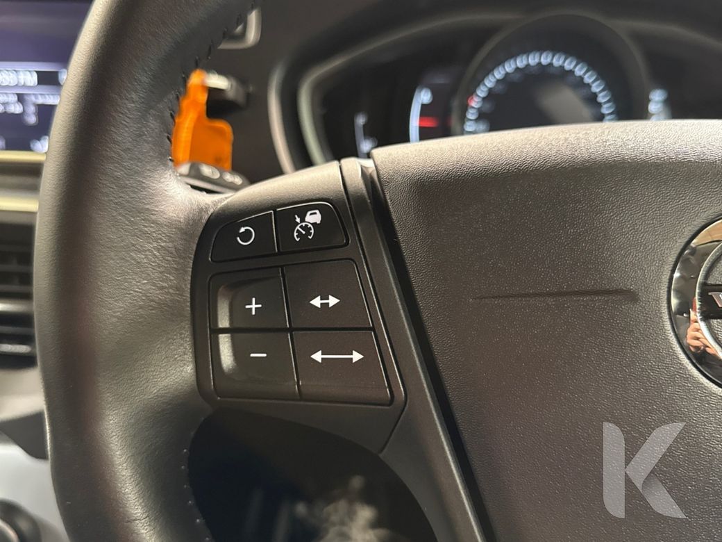 2019 Volvo V40