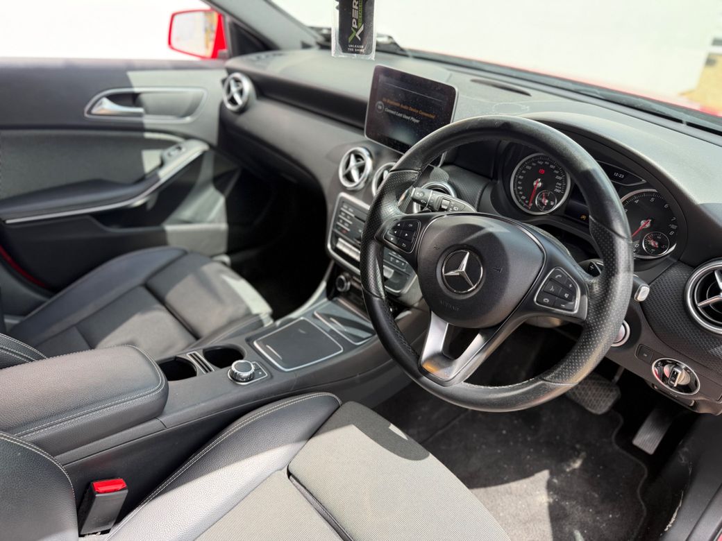 2017 Mercedes-Benz A 180