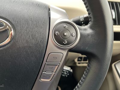 2018 Toyota Prius Alpha