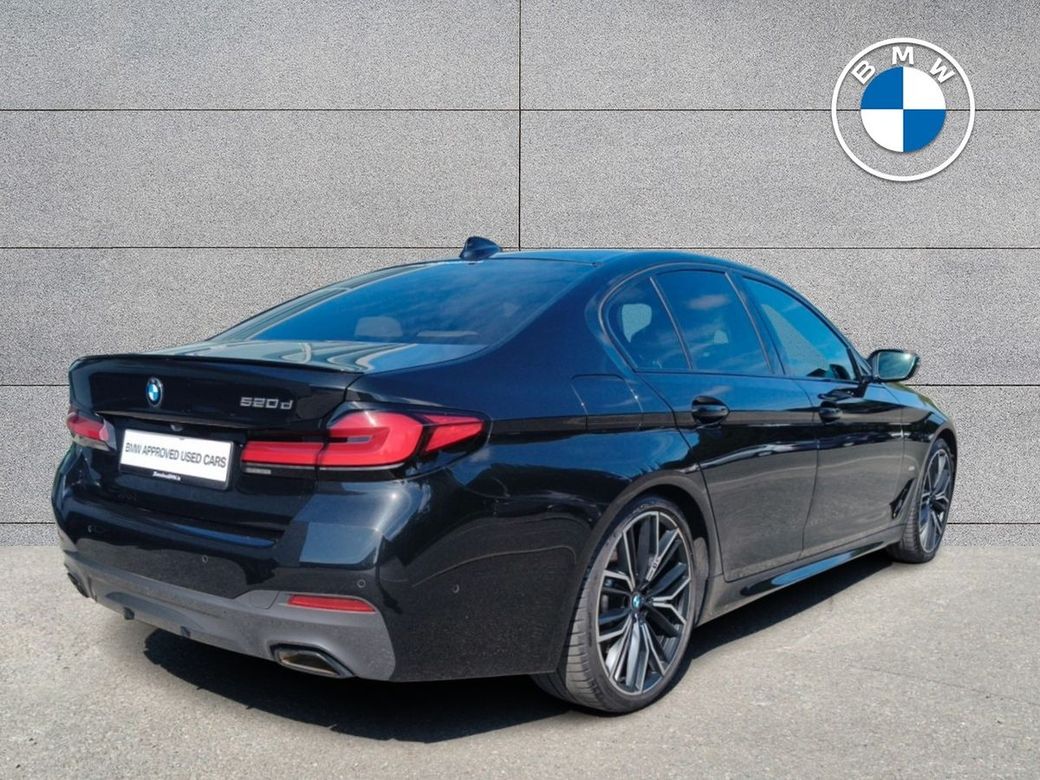 2022 BMW 5 Series
