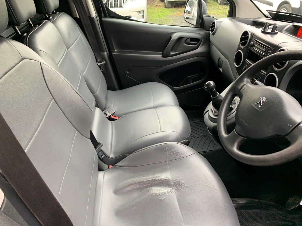 2014 Peugeot Partner