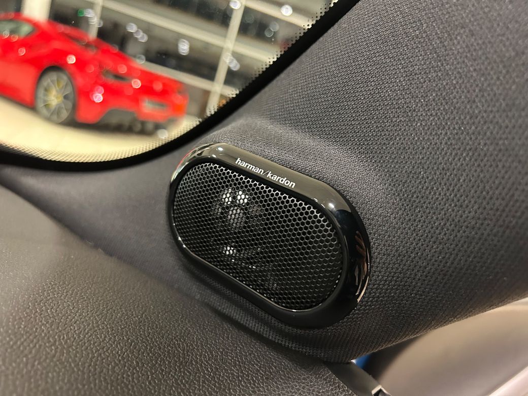 2022 Mini Hatch