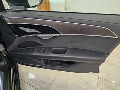 2024 Audi A8