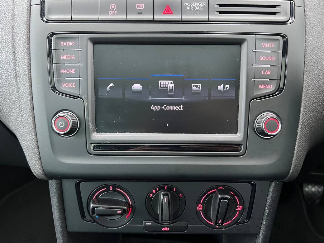 2017 Volkswagen Polo