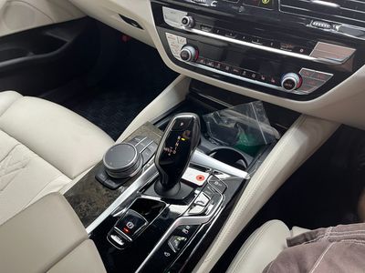 2021 BMW 5 Series