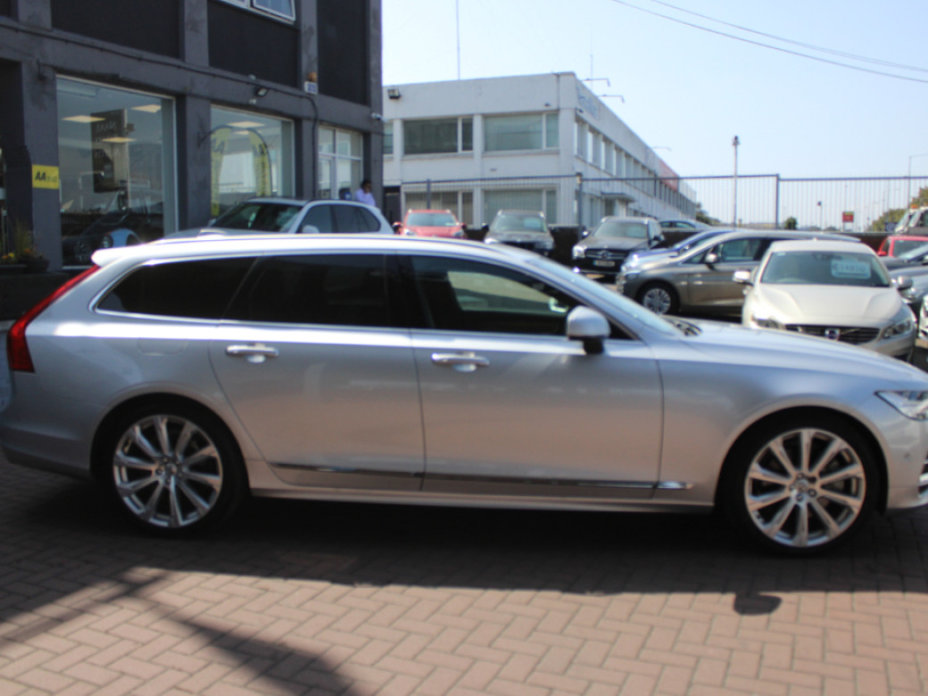 2019 Volvo V90