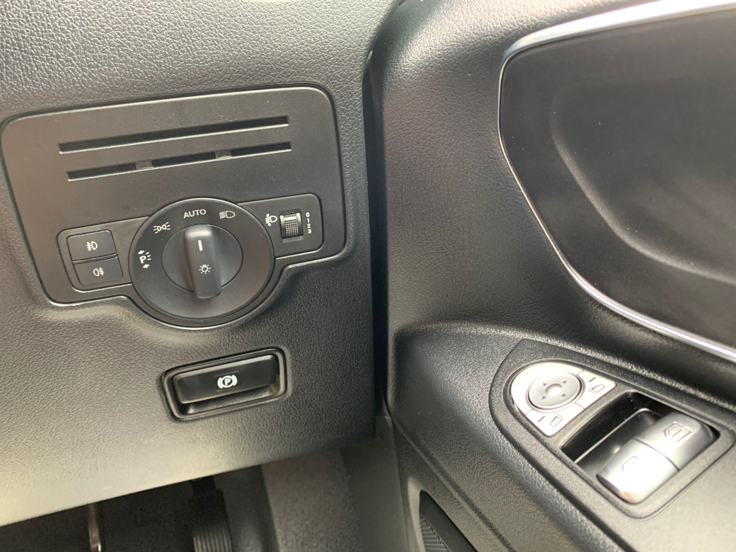 2023 Mercedes-Benz Vito