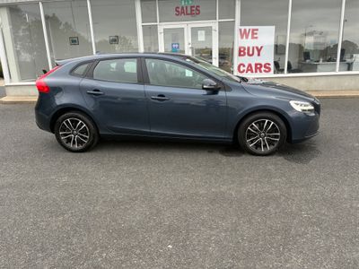 2019 Volvo V40