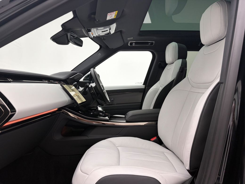 2025 Land Rover Range Rover Sport