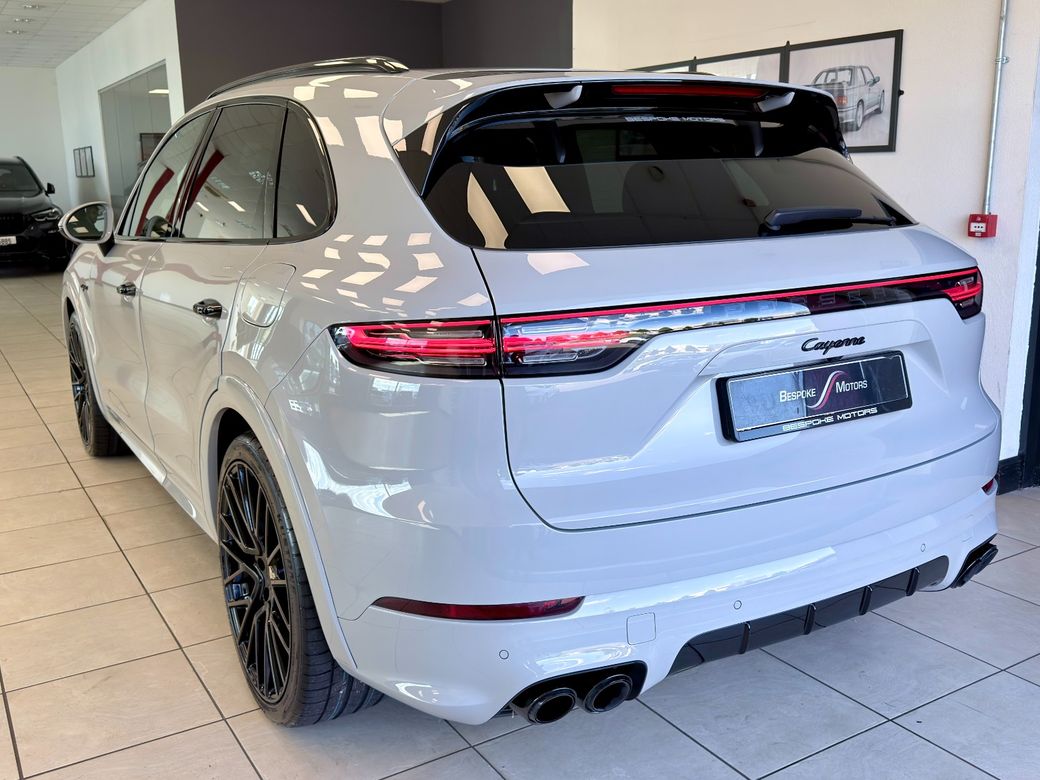 2023 Porsche Cayenne