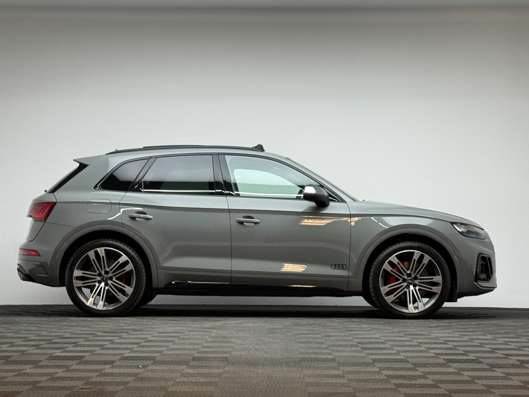 2023 Audi SQ5