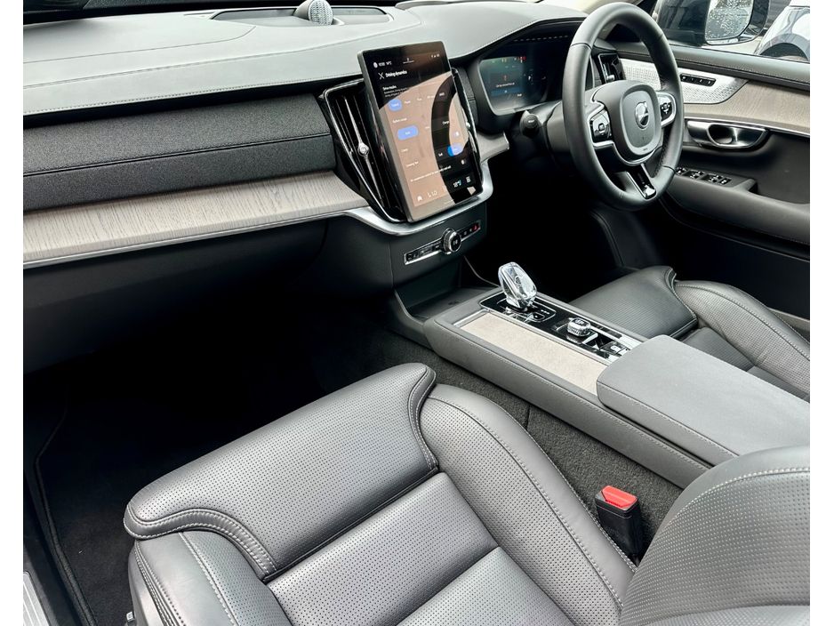 2025 Volvo XC90