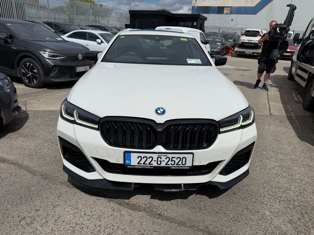 2022 BMW 530