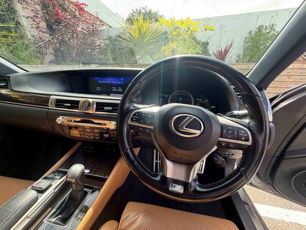2017 Lexus GS 300H