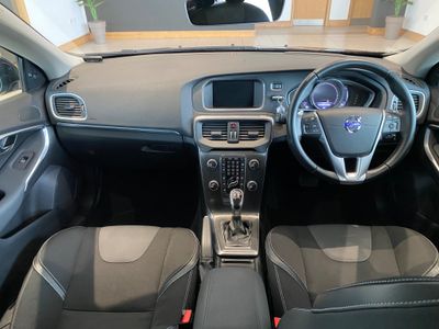 2016 Volvo V40