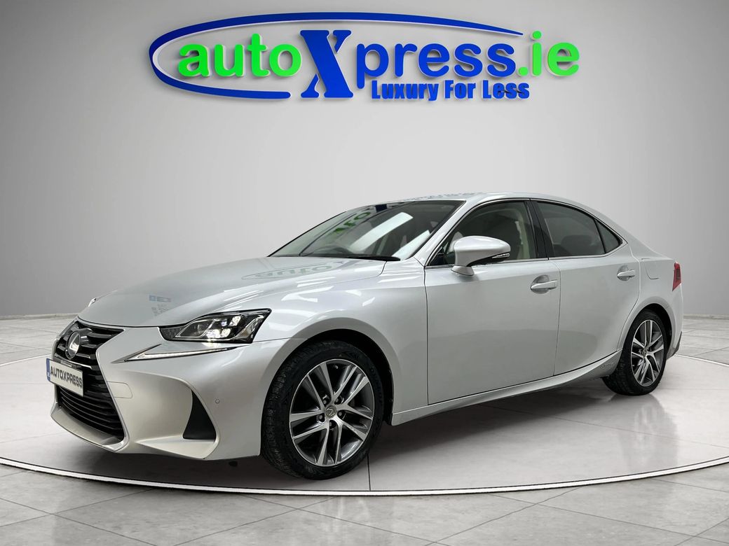 2019 Lexus IS 300h