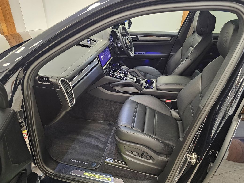 2023 Porsche Cayenne