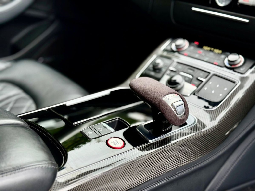 2016 Audi S8