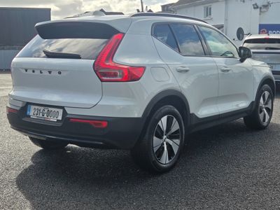 2023 Volvo XC40