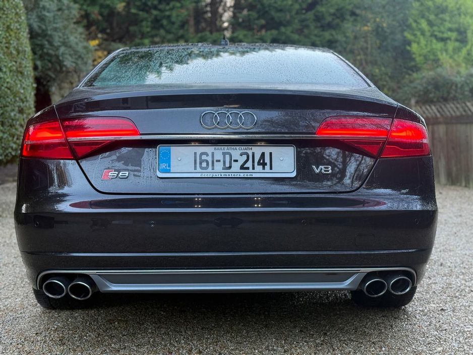 2016 Audi S8